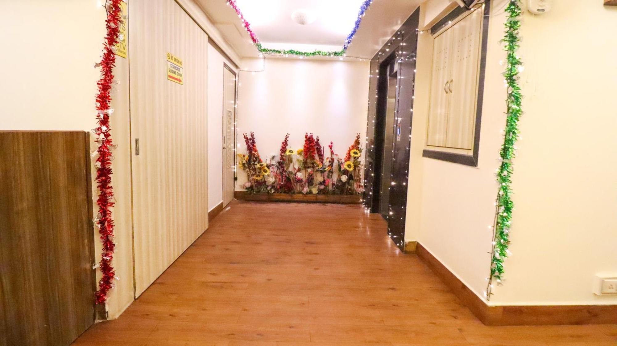 Hotel Tuliip Residency Bombay Esterno foto